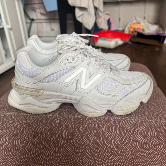 New Balance 9060 Triple White main image 4